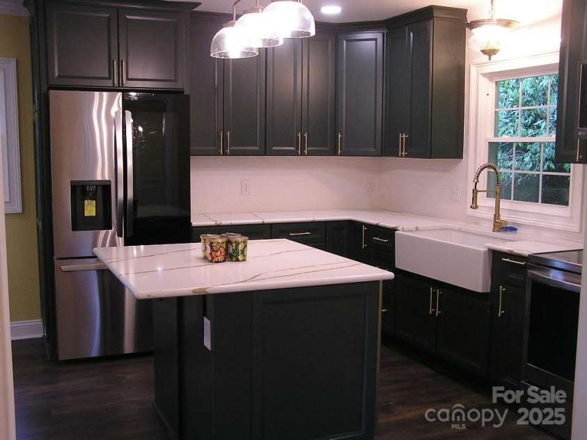 384 New River Heights, Boone, NC 28607.  MLS# CAR4304432, YatesRealty ID 7389. Kitchen