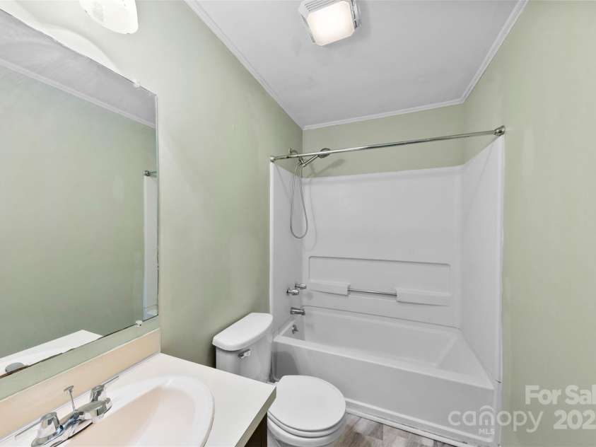 8123 Chrisbry Lane, Charlotte, NC 28215.  MLS# CAR4233975, YatesRealty ID 7389. 