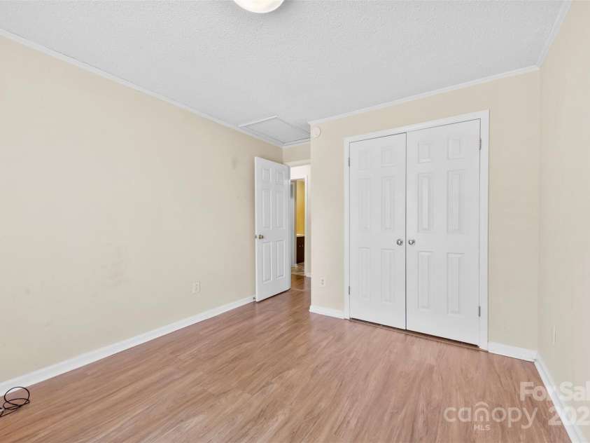 8123 Chrisbry Lane, Charlotte, NC 28215.  MLS# CAR4233975, YatesRealty ID 7389. 