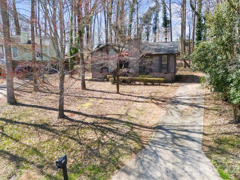8123 Chrisbry Lane, Charlotte, NC 28215.  MLS# CAR4233975, YatesRealty ID 7389. 