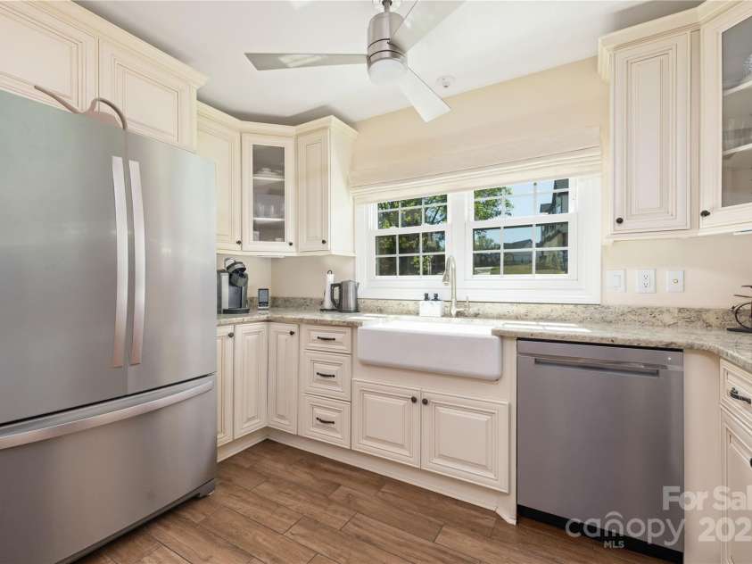 5431 Park Road, Charlotte, NC 28209.  MLS# CAR4205433, YatesRealty ID 7390. 