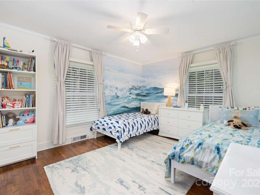 5431 Park Road, Charlotte, NC 28209.  MLS# CAR4205433, YatesRealty ID 7390. 