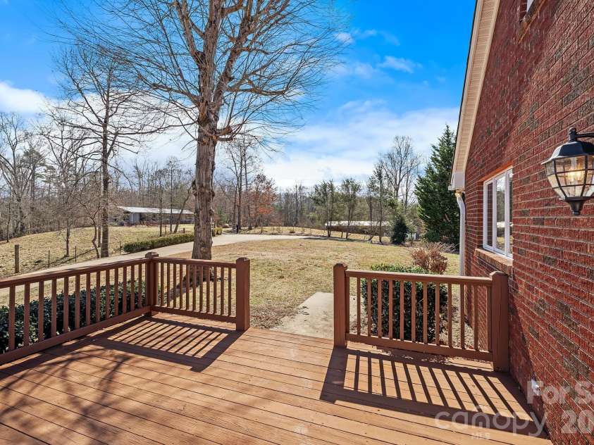735 Macedonia Road, Asheville, NC 28804.  MLS# CAR4345434, YatesRealty ID 7392. Rear Deck