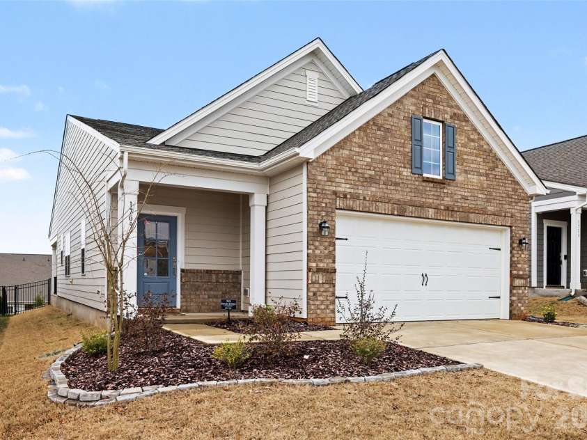 1709 Otter Perch Lane, Fort Mill, SC 29715.  MLS# CAR4352135, YatesRealty ID 7394. 