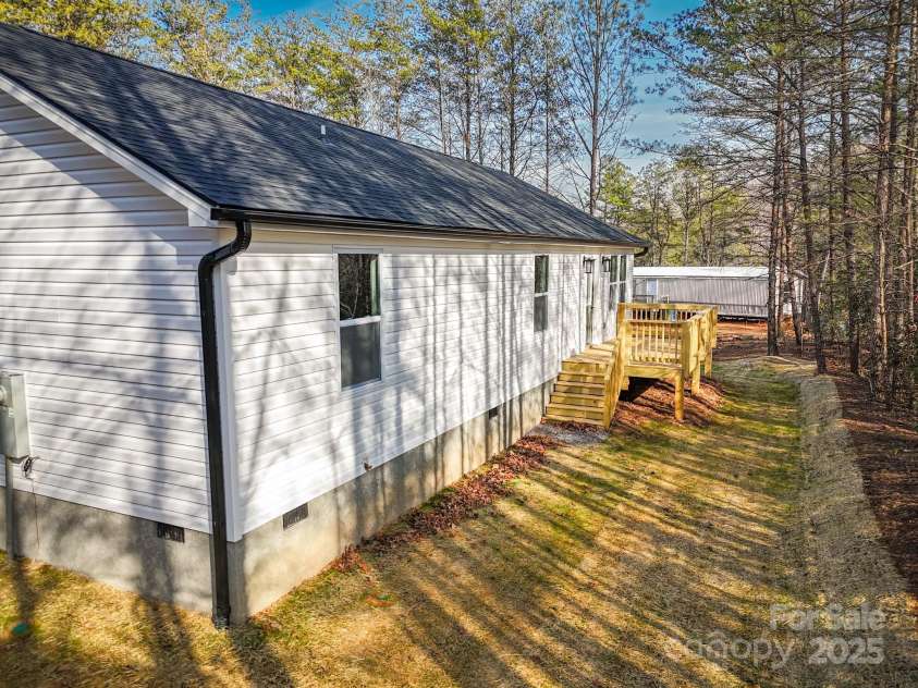 74 Ridge Way, Marion, NC 28752.  MLS# CAR4330298, YatesRealty ID 7395. 