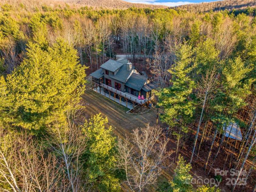 103 Duck Hope Drive, Hendersonville, NC 28739.  MLS# CAR4226597, YatesRealty ID 7396. 