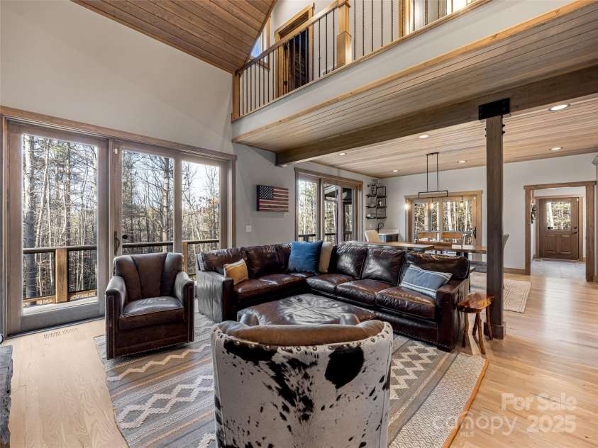103 Duck Hope Drive, Hendersonville, NC 28739.  MLS# CAR4226597, YatesRealty ID 7396. 