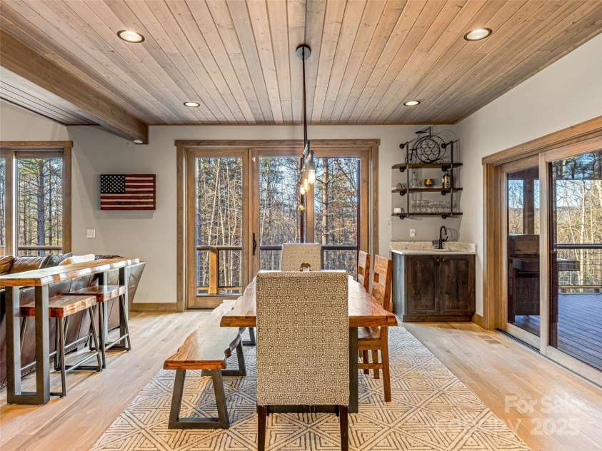 103 Duck Hope Drive, Hendersonville, NC 28739.  MLS# CAR4226597, YatesRealty ID 7396. 
