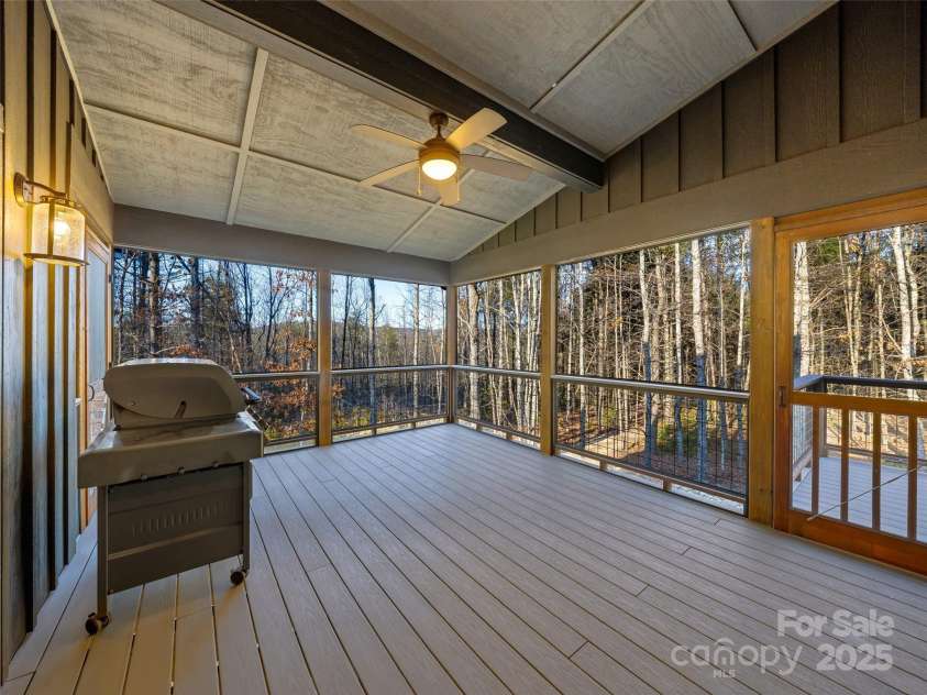 103 Duck Hope Drive, Hendersonville, NC 28739.  MLS# CAR4226597, YatesRealty ID 7396. 