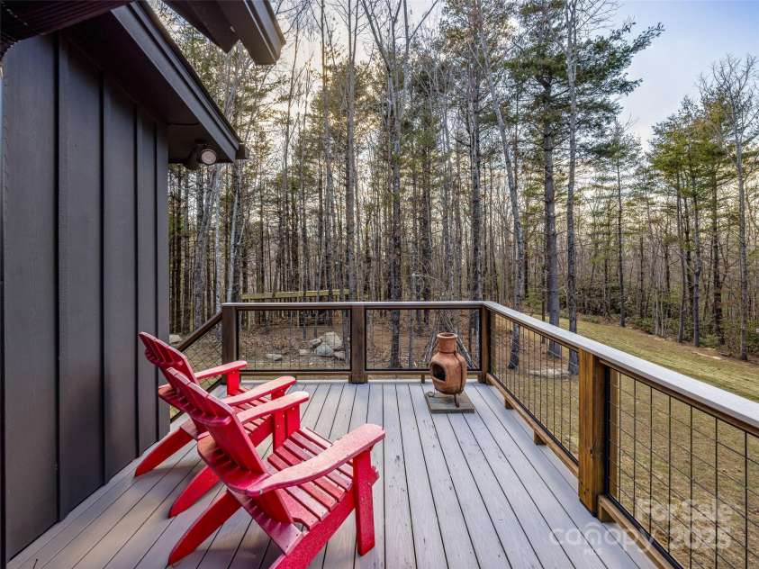 103 Duck Hope Drive, Hendersonville, NC 28739.  MLS# CAR4226597, YatesRealty ID 7396. 