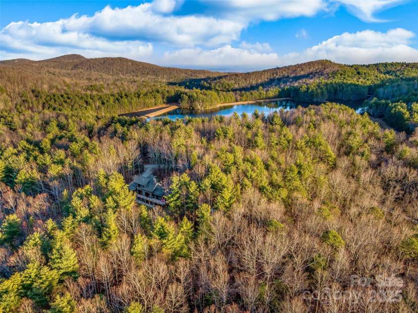 103 Duck Hope Drive, Hendersonville, NC 28739.  MLS# CAR4226597, YatesRealty ID 7396. 