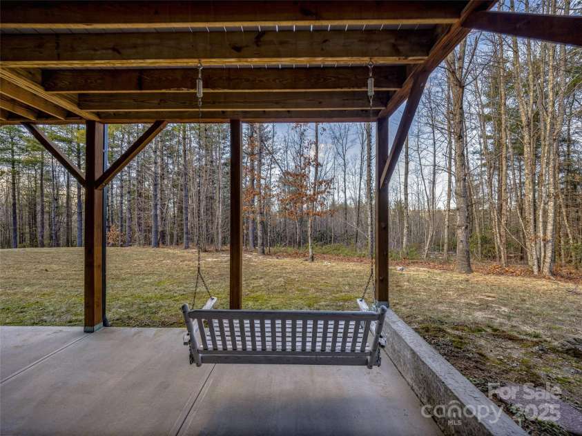 103 Duck Hope Drive, Hendersonville, NC 28739.  MLS# CAR4226597, YatesRealty ID 7396. 