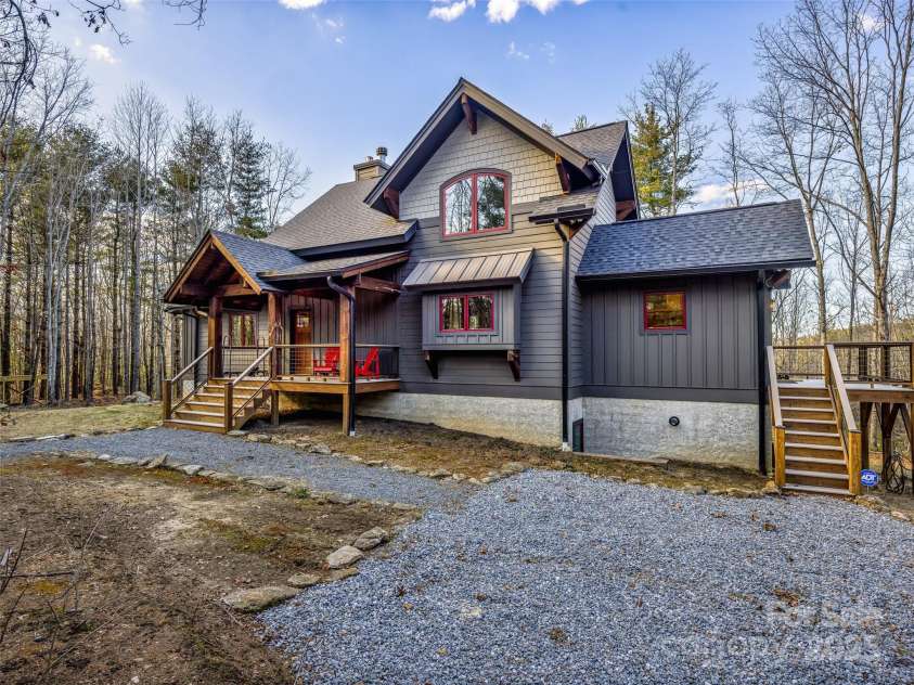 103 Duck Hope Drive, Hendersonville, NC 28739.  MLS# CAR4226597, YatesRealty ID 7396. 