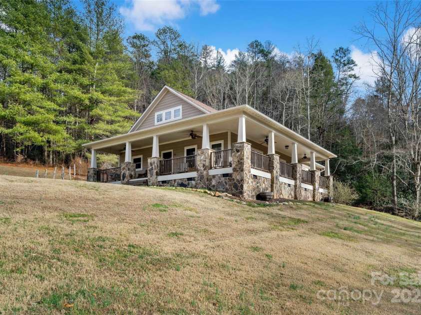 192 Mountain View Road, Marion, NC 28752.  MLS# CAR4222298, YatesRealty ID 7397. 