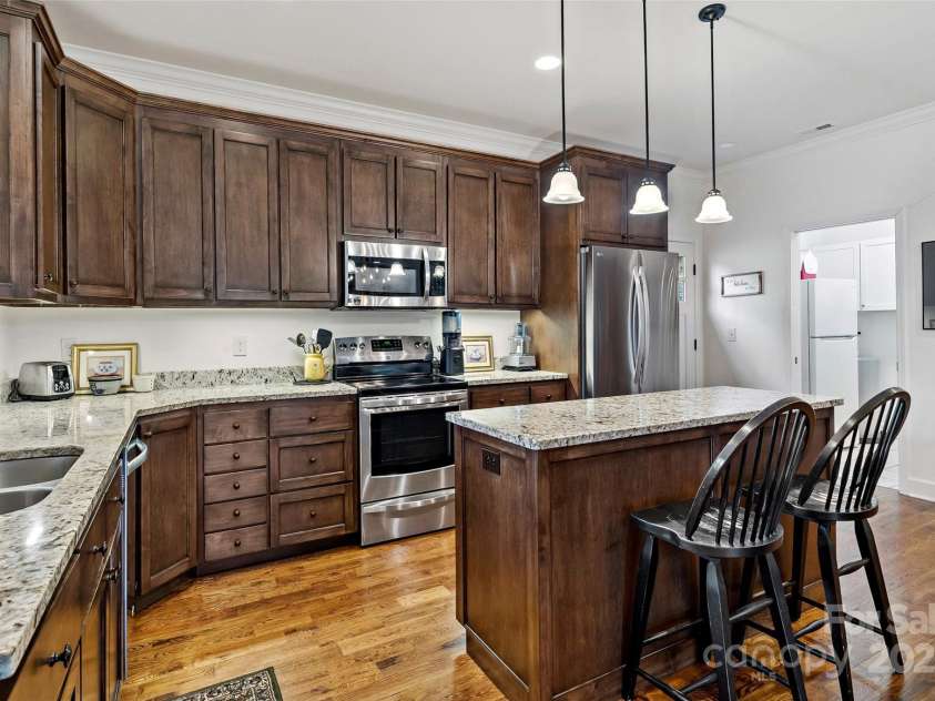 192 Mountain View Road, Marion, NC 28752.  MLS# CAR4222298, YatesRealty ID 7397. 