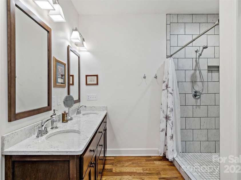 192 Mountain View Road, Marion, NC 28752.  MLS# CAR4222298, YatesRealty ID 7397. 