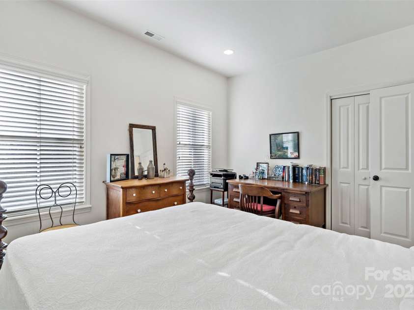 192 Mountain View Road, Marion, NC 28752.  MLS# CAR4222298, YatesRealty ID 7397. 