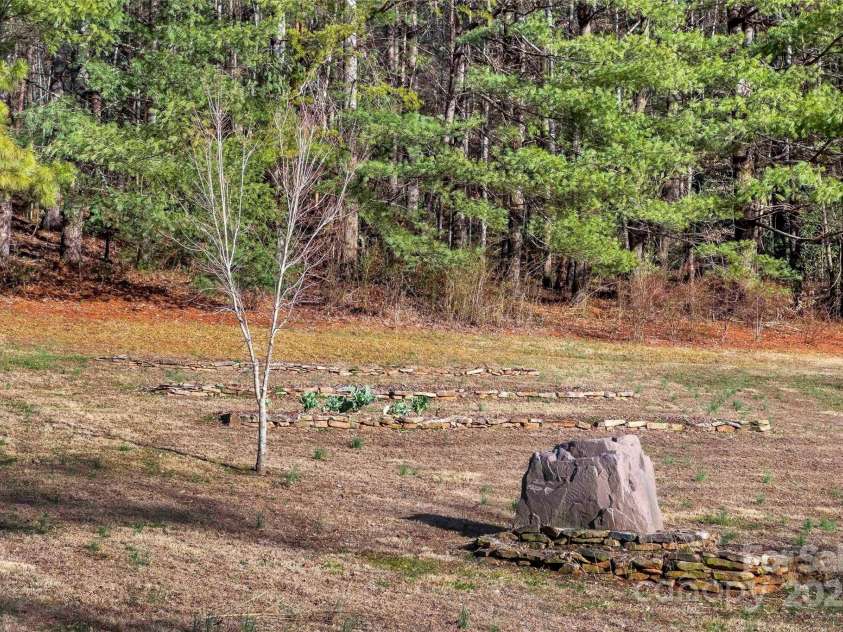 192 Mountain View Road, Marion, NC 28752.  MLS# CAR4222298, YatesRealty ID 7397. 