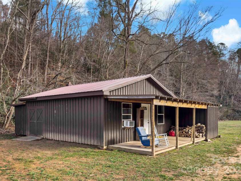 192 Mountain View Road, Marion, NC 28752.  MLS# CAR4222298, YatesRealty ID 7397. 