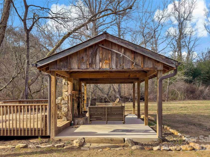 192 Mountain View Road, Marion, NC 28752.  MLS# CAR4222298, YatesRealty ID 7397. 