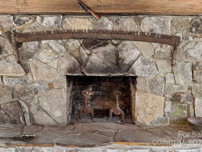 192 Mountain View Road, Marion, NC 28752.  MLS# CAR4222298, YatesRealty ID 7397. 