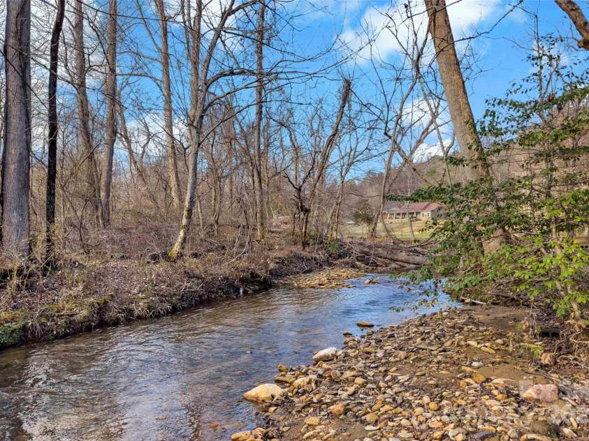 192 Mountain View Road, Marion, NC 28752.  MLS# CAR4222298, YatesRealty ID 7397. 