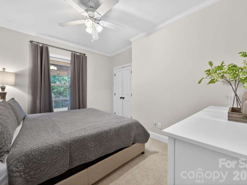 8428 Island Point Road, Charlotte, NC 28278.  MLS# CAR4358970, YatesRealty ID 7398. 2nd main level bedroom
