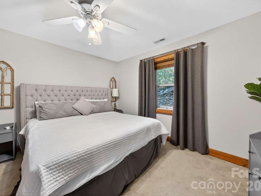 8428 Island Point Road, Charlotte, NC 28278.  MLS# CAR4358970, YatesRealty ID 7398. 3rd bedroom in basement
