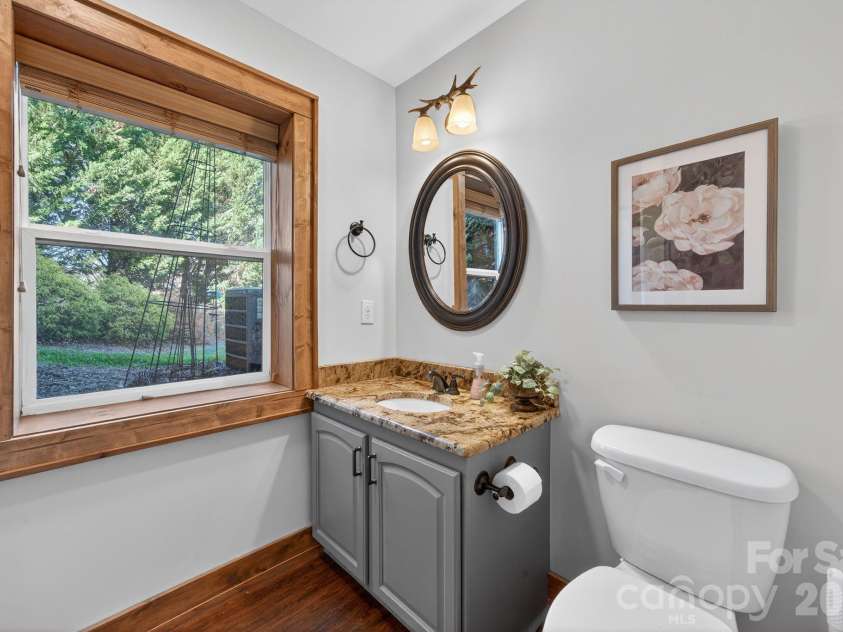 8428 Island Point Road, Charlotte, NC 28278.  MLS# CAR4358970, YatesRealty ID 7398. Basement full bath
