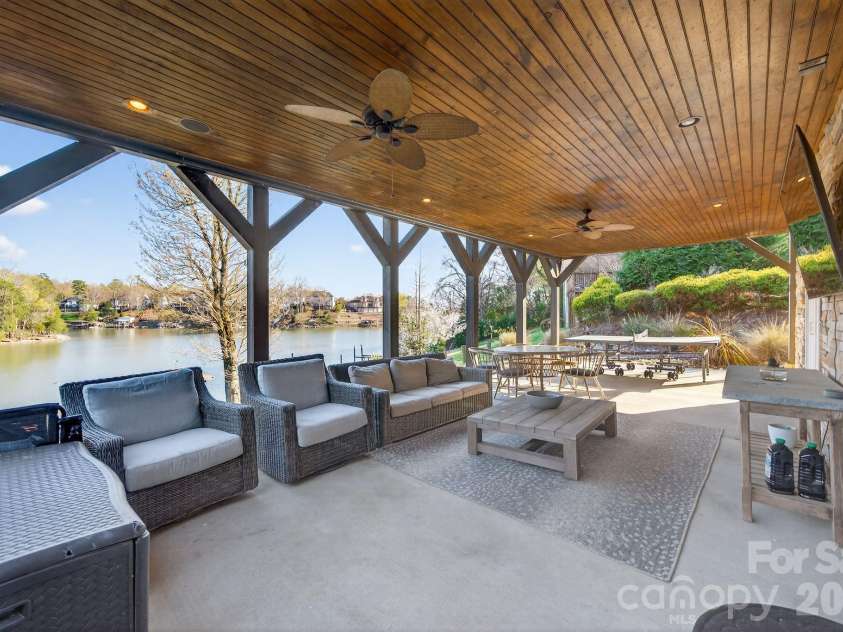 8428 Island Point Road, Charlotte, NC 28278.  MLS# CAR4358970, YatesRealty ID 7398. Covered patio back patio