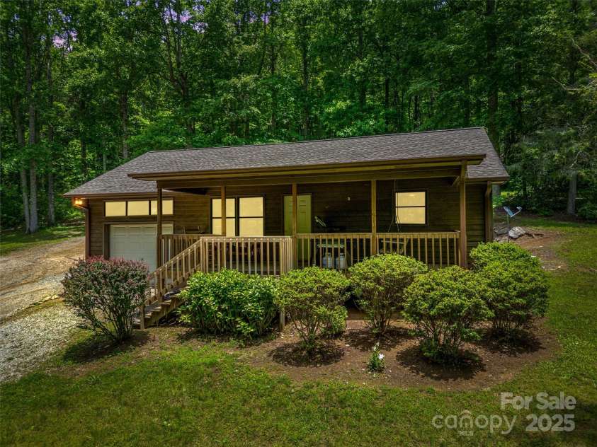 186 Sloshy Branch Trail, Black Mountain, NC 28711.  MLS# CAR4275666, YatesRealty ID 74. 