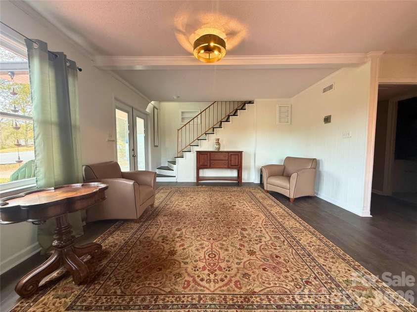801 Grove Street, Lincolnton, NC 28092.  MLS# CAR4306800, YatesRealty ID 7400. 