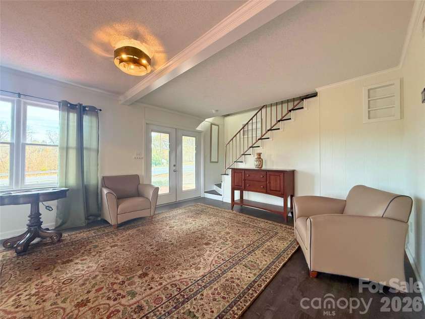 801 Grove Street, Lincolnton, NC 28092.  MLS# CAR4306800, YatesRealty ID 7400. 