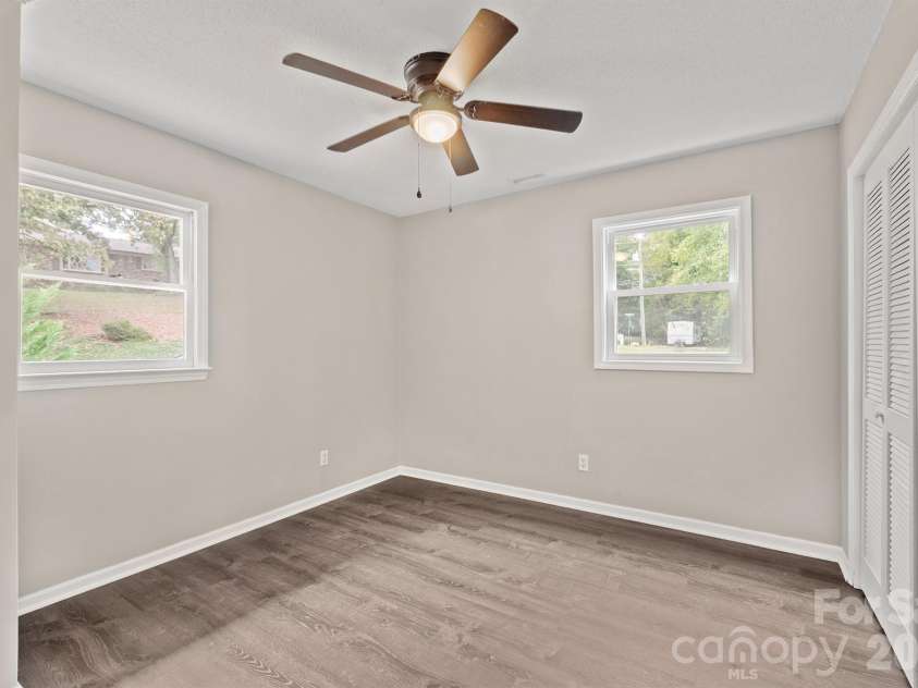 801 Grove Street, Lincolnton, NC 28092.  MLS# CAR4306800, YatesRealty ID 7400. 