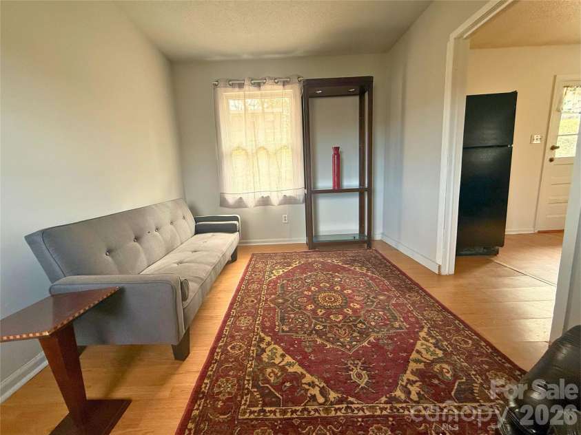 801 Grove Street, Lincolnton, NC 28092.  MLS# CAR4306800, YatesRealty ID 7400. 