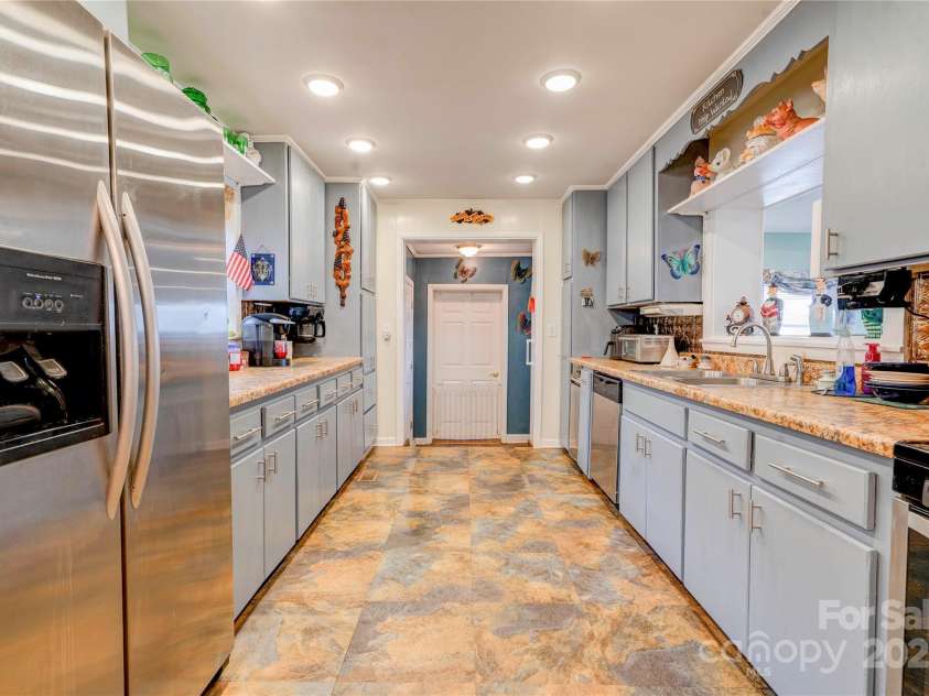 107 Destiny Lane, Shelby, NC 28150.  MLS# CAR4234069, YatesRealty ID 7401. Kitchen