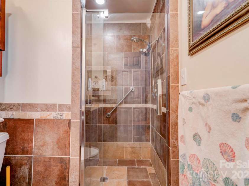 107 Destiny Lane, Shelby, NC 28150.  MLS# CAR4234069, YatesRealty ID 7401. Primary Shower