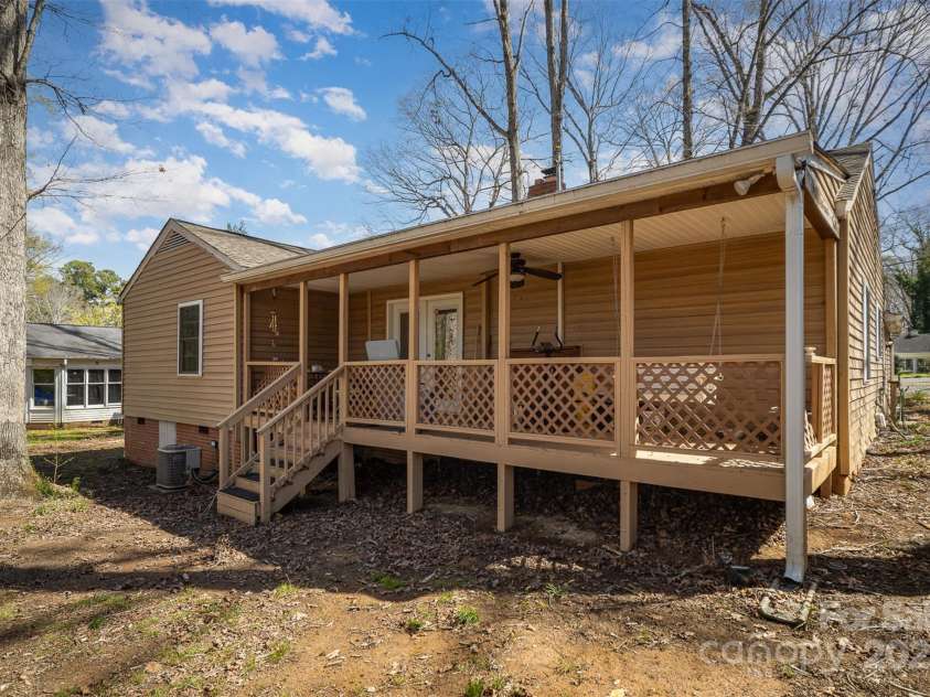 116 Westover Drive, Monroe, NC 28112.  MLS# CAR4235309, YatesRealty ID 7401. 