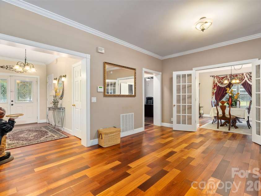 165 Sequoyah Drive, Waynesville, NC 28785.  MLS# CAR4396850, YatesRealty ID 7402. Beautiful hardwood floors