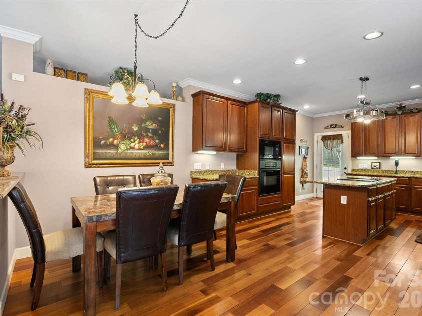 165 Sequoyah Drive, Waynesville, NC 28785.  MLS# CAR4396850, YatesRealty ID 7402. Open floorplan