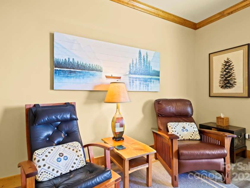 520 Penny Lane, Banner Elk, NC 28604.  MLS# CAR4244171, YatesRealty ID 7402. 