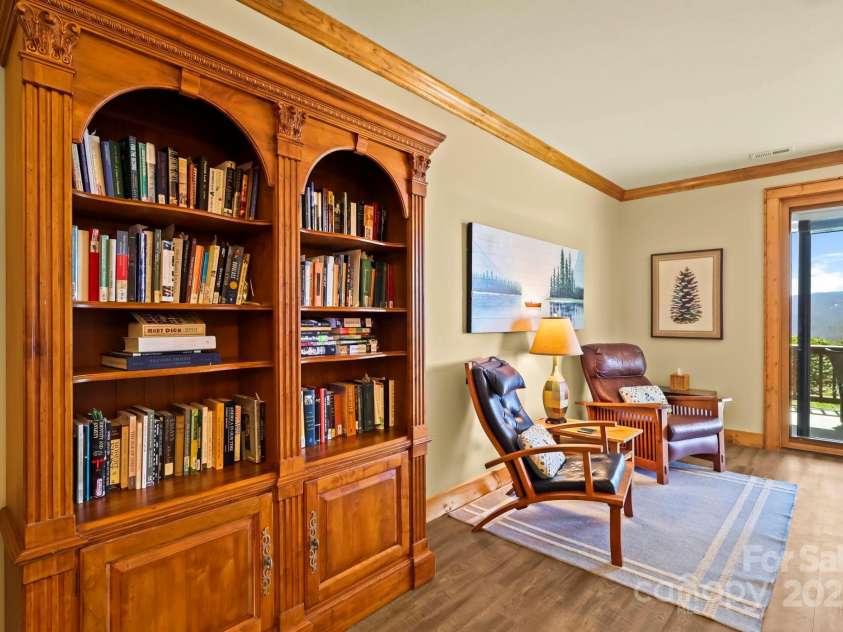 520 Penny Lane, Banner Elk, NC 28604.  MLS# CAR4244171, YatesRealty ID 7402. 