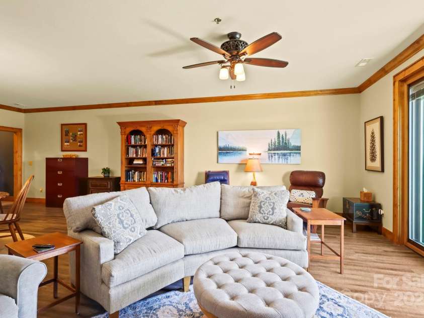 520 Penny Lane, Banner Elk, NC 28604.  MLS# CAR4244171, YatesRealty ID 7402. 