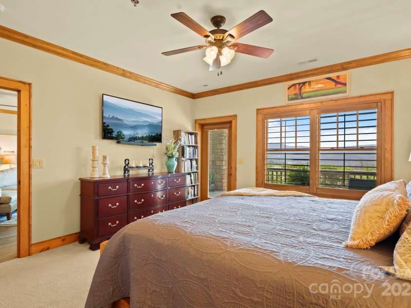 520 Penny Lane, Banner Elk, NC 28604.  MLS# CAR4244171, YatesRealty ID 7402. 