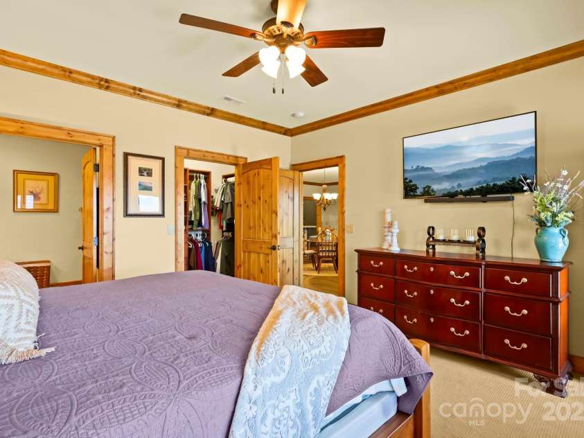 520 Penny Lane, Banner Elk, NC 28604.  MLS# CAR4244171, YatesRealty ID 7402. 