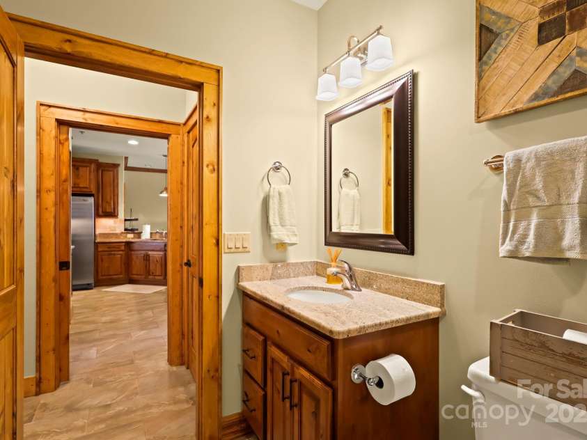 520 Penny Lane, Banner Elk, NC 28604.  MLS# CAR4244171, YatesRealty ID 7402. 