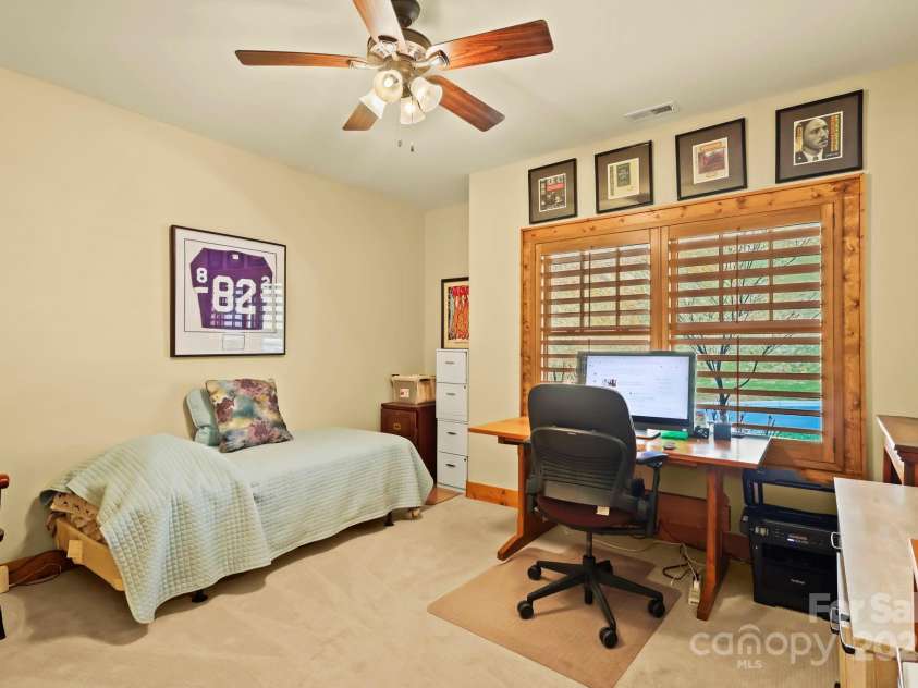 520 Penny Lane, Banner Elk, NC 28604.  MLS# CAR4244171, YatesRealty ID 7402. 