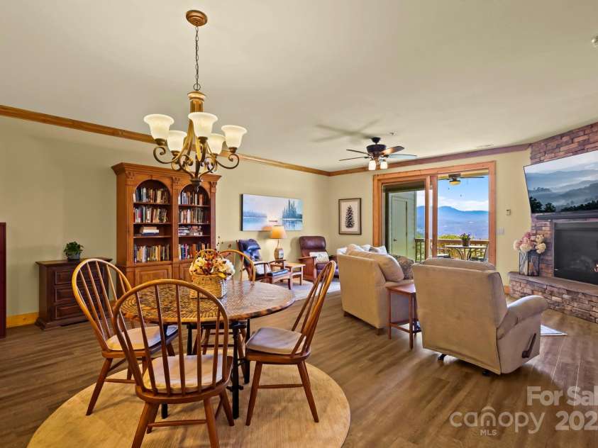 520 Penny Lane, Banner Elk, NC 28604.  MLS# CAR4244171, YatesRealty ID 7402. Dining Area