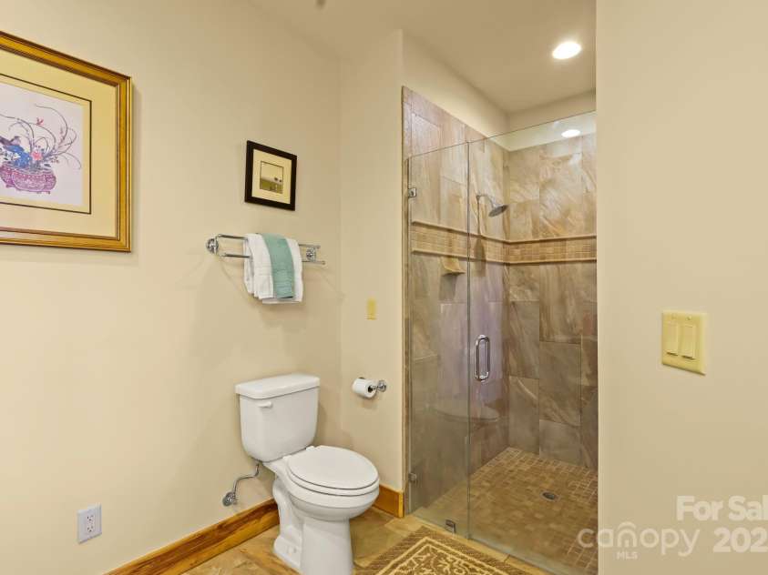 520 Penny Lane, Banner Elk, NC 28604.  MLS# CAR4244171, YatesRealty ID 7402. Walk-in Shower