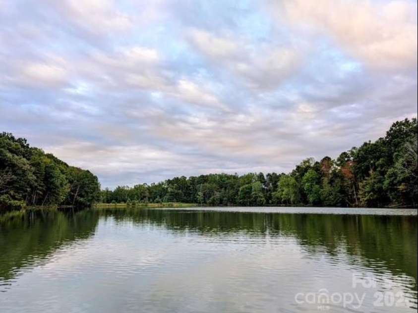 5216 Mint Harbor Way, Charlotte, NC 28269.  MLS# CAR4316519, YatesRealty ID 7403. 